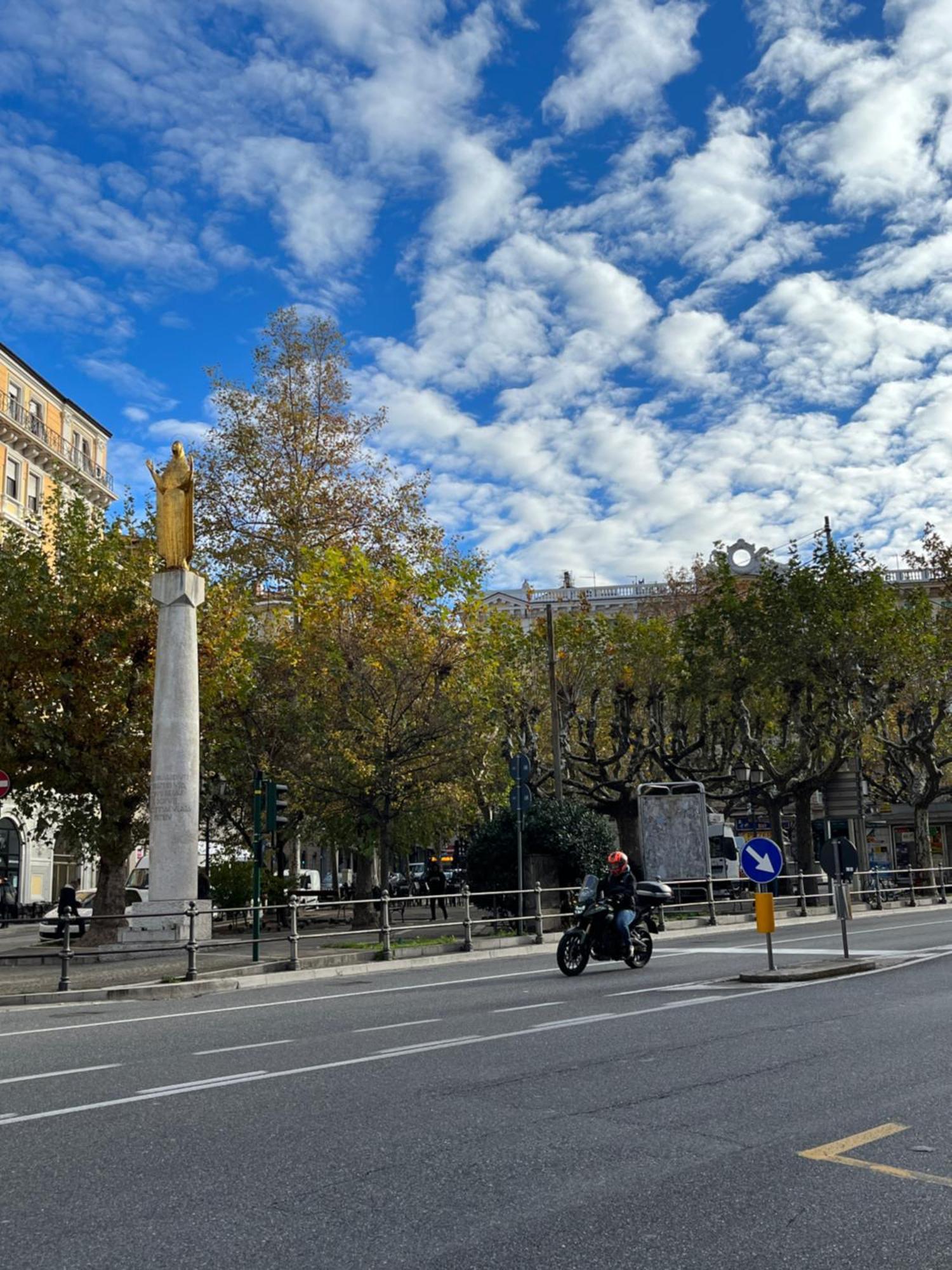 La Bella Olivia Lägenhet Trieste Exteriör bild